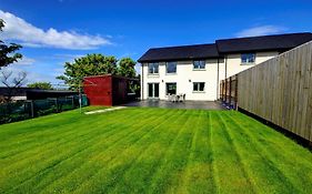 Aurora - Self Catering, Kirkwall, Quiet Location With Luxury Hot Tub